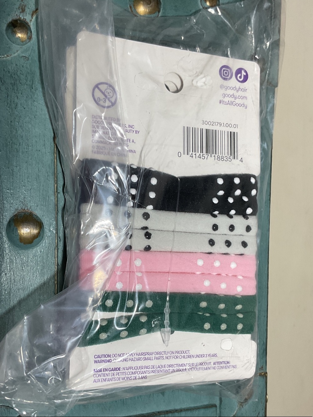 Goody Sport Non-Slip Hair Ties - Green Pink Grey Black - Picture 5 of 5